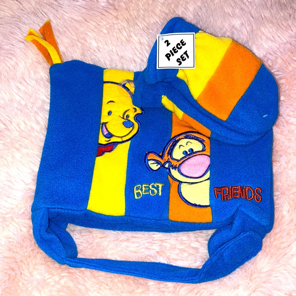 Disney Winnie the Pooh and Tigger Fleece Toddler Hat and Mittens Set